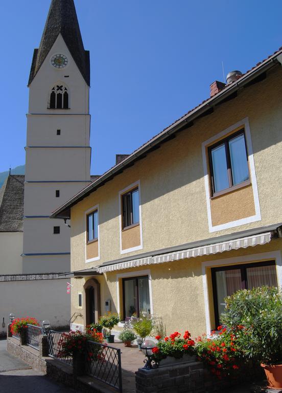 Fruhstuckspension Kirchenwirt Obervellach Exteriér fotografie