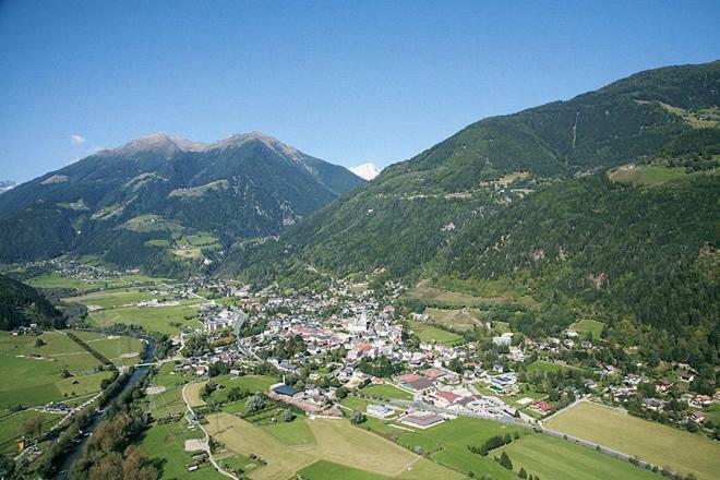 Fruhstuckspension Kirchenwirt Obervellach Exteriér fotografie