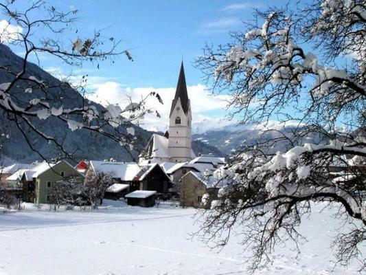 Fruhstuckspension Kirchenwirt Obervellach Exteriér fotografie